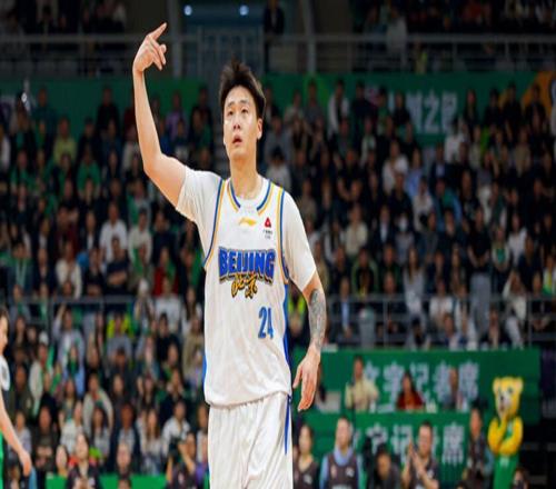 北京2分險勝南京3連勝！趙睿24+4+6率隊逆轉(zhuǎn)周琦10分9板麥基11+9
