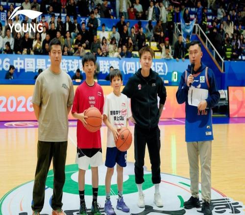 跟著李寧YOUNG愛上CBA成都站活動收官