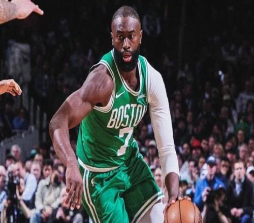 布朗29+10+9绿军负老鹰结束3连胜塔图姆缺席杰伦20+12+5