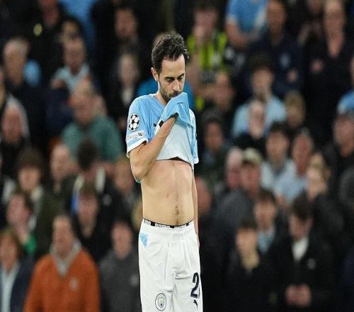 球報(bào)：B席已告知曼城他將離隊(duì)，球員首選繼續(xù)留在歐洲