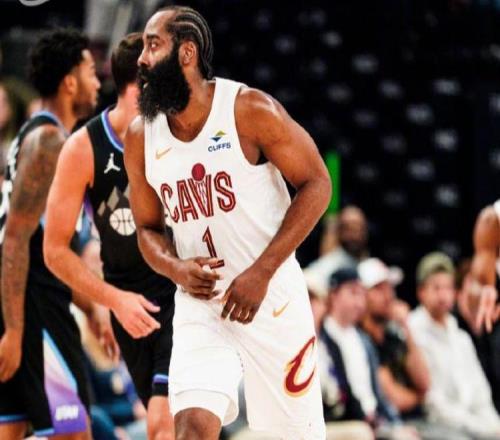 騎士拒逆轉(zhuǎn)！哈登13+6+14，米切爾34+5創(chuàng)紀(jì)錄，莫布里34+17立大功