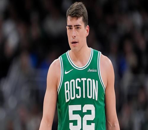 慘敗中難得的亮點(diǎn)！凱爾特人臨時先發(fā)中鋒的得分能力相當(dāng)出色