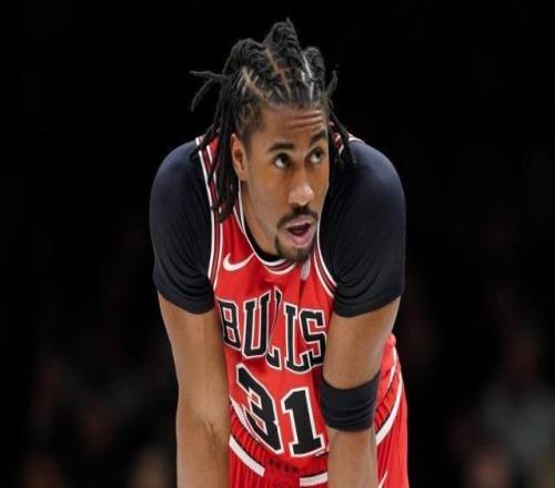 公牛裁掉5號秀艾維天才后衛(wèi)發(fā)表反同和宗教言論