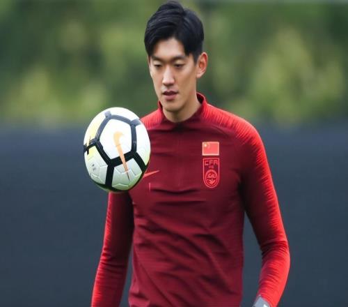 颜骏凌做出重要决定！事关上港能否本赛季拿中超冠军，以官宣为准