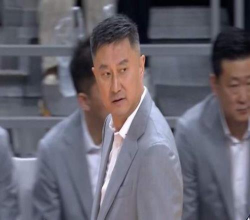 又一球隊鎖定季后賽！4隊展開火拼，廣東第4，山東第6，黑馬搶眼