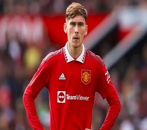 圖赫爾欽點(diǎn)！前曼聯(lián)“新卡里克”變身全能戰(zhàn)士，國家隊(duì)首秀驚艷