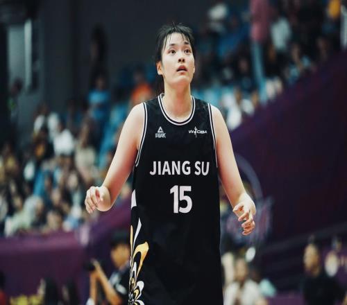 爆冷掀翻衛(wèi)冕冠軍！中國(guó)女籃26歲2米王牌閃耀：無懼3大內(nèi)線名將