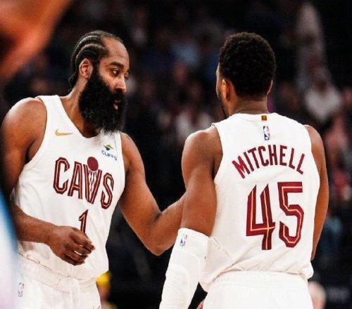 哈登13+14神迹超詹姆斯！骑士力克爵士米切尔34分莫布利34+17