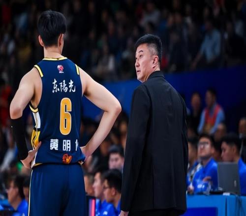 廣東宏遠早報！崔永熙正式復出，焦泊喬難歸隊，張皓嘉坐穩(wěn)首發(fā)