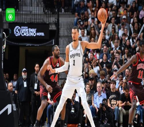 马刺129114公牛豪取9连胜，文班亚马41+16，卡斯尔21+8+10