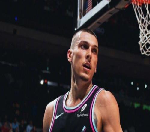 阿德巴約23+16+6完勝恩比德，希羅狂砍30分，熱火力克76人