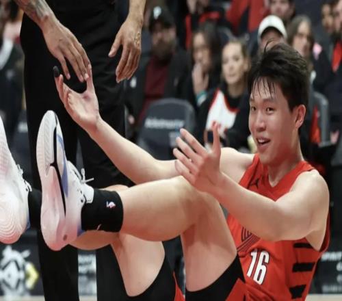 NBA官方：聯(lián)盟已撤銷昨日楊瀚森和朱利安里斯的技術(shù)犯規(guī)