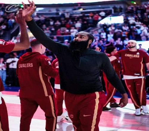 9分險勝，騎士拒絕爆冷！莫布里34+17爆發(fā)，哈登13+14助甘當(dāng)綠葉