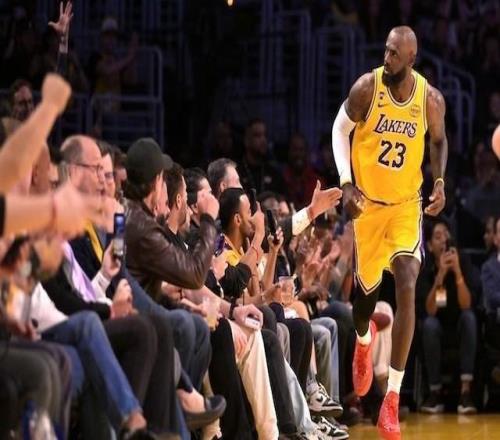 1228勝，詹姆斯NBA生涯勝場(chǎng)追平賈巴爾并列歷史第一