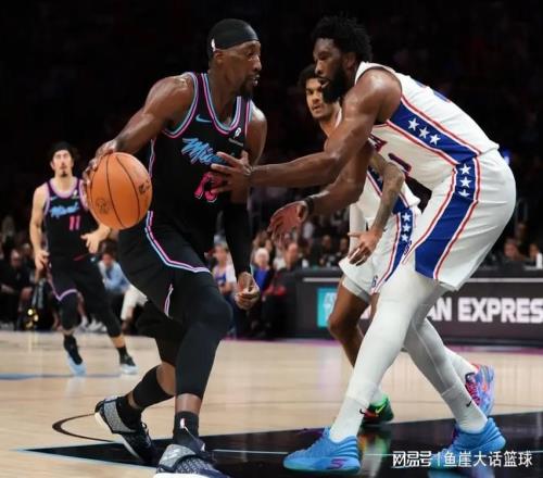 76人大爆冷！恩比德26+7犯大錯，阿德巴約23分13分，希羅30+4立功