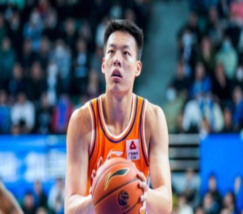 上海大勝吉林2喜2憂！王哲林回暖，弗格老將作用，洛夫頓定時(shí)炸彈