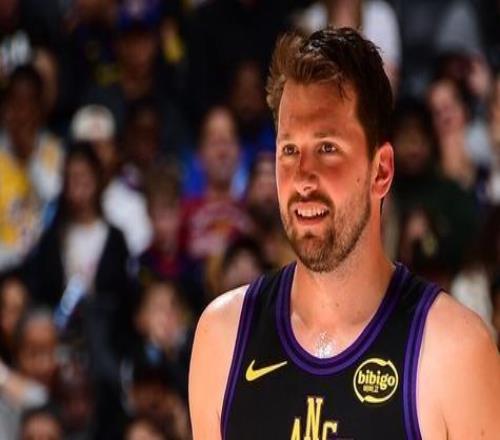 八村壘：東契奇就是MVP！他的卡位、搶斷、保護(hù)籃板也都很出色