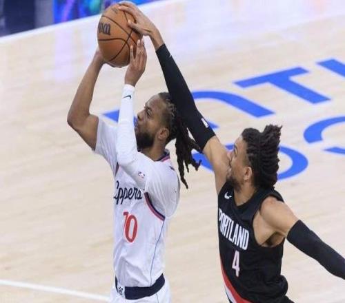 爆大冷！快船5連勝遭終結(jié)：全場鴉雀無聲，倫納德罕見被壓制