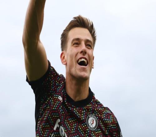 外租門將維特克：偶像是切赫賽季結(jié)束會(huì)和曼聯(lián)規(guī)劃發(fā)展道路