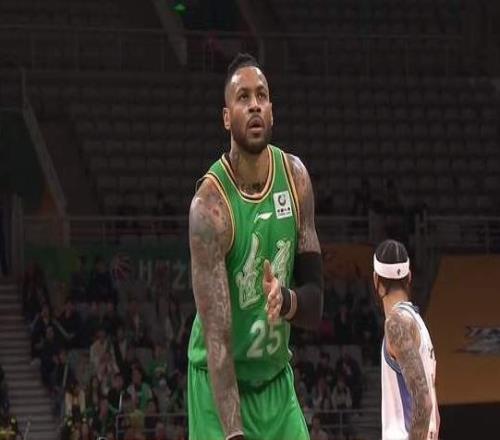 連克弱旅，遼寧男籃勝新疆鄢手騏16+3命中制勝三分第4外援難留