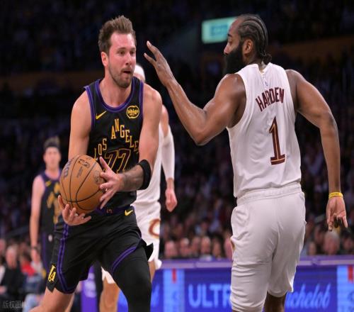 杜蘭特27+5+8+2無緣今日最佳球員！因為東契奇42+5+12+2創(chuàng)5項紀錄