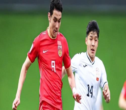 他在大連英博本賽季一球未進(jìn)，卻在國(guó)青爆發(fā)，三破澳大利亞大門