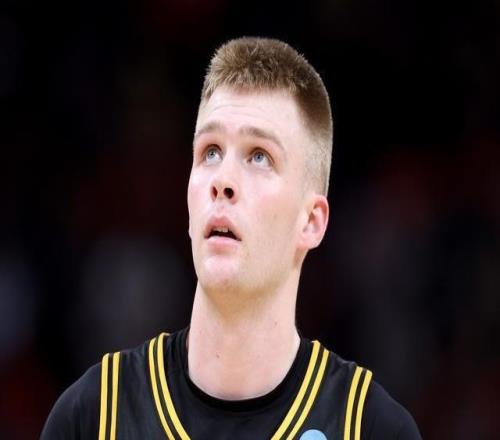 NCAA疯狂三月谁最猛这8位2026届准新秀身价起飞！