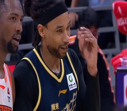 生涯最強一戰(zhàn)！廣東“新鋒線”打成大腿，杜鋒為他放棄杜潤旺！