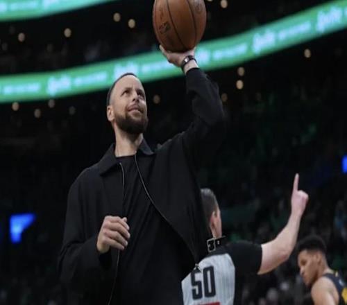 已參加五對五對抗訓練，庫里：感覺非常好，恢復節(jié)點正逐一完成