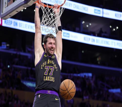 東契奇回應(yīng)MVP呼聲：我不會(huì)為自己拉票但我覺(jué)得我打得挺不錯(cuò)