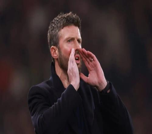 TA評卡里克治下曼聯(lián)風(fēng)格：傳球更多、傳中更少，右路進(jìn)攻為主