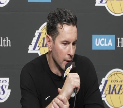 雷迪克：连胜期间詹姆斯起到了领导作用，攻防两端都非常出色