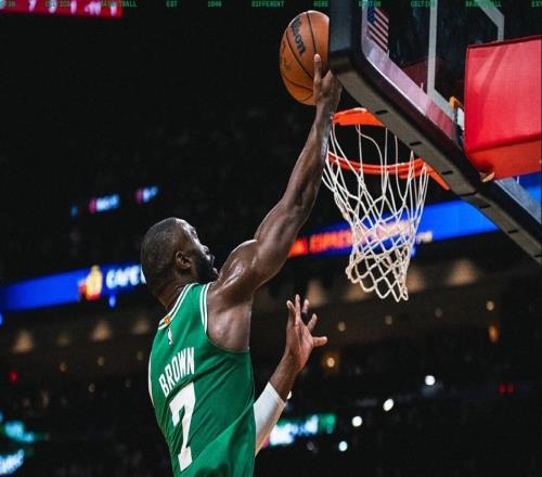 出戰10勝2負！獺兔時隔405天取三雙刷紀錄美媒：健康時無所不能