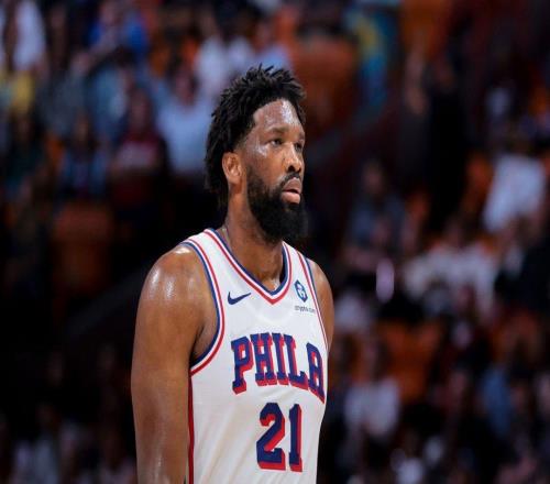 搞笑，喬爾恩比德認(rèn)為他打奇才隊(duì)的傷情報(bào)告只是愚人節(jié)玩笑