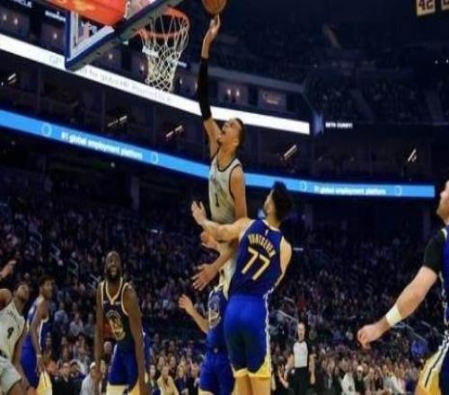 【現(xiàn)場】文班神兵天降摧毀勇士庫里復出是最后希望