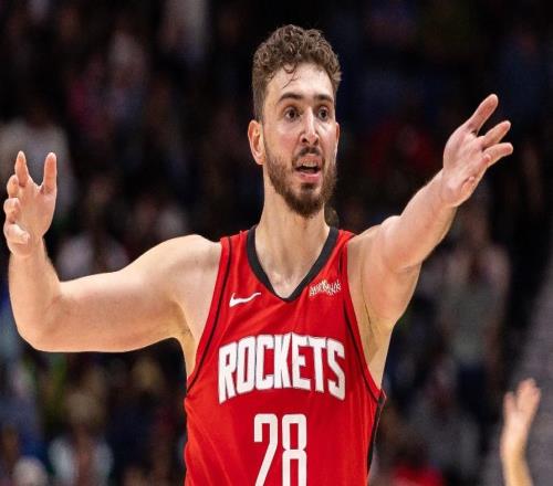 胜雄鹿采访！申京回应伤情+自身高效发挥，谢泼德与伊森互相鼓励