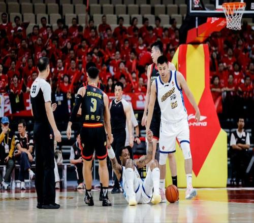 CBA最新排名！3隊搶第3，北京掉第6，遼寧坐10望8，北控守住第12