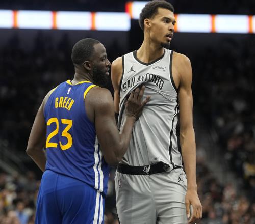 41分18板3助3帽！就在今天，3項(xiàng)前無(wú)古人的NBA紀(jì)錄被文班達(dá)成了