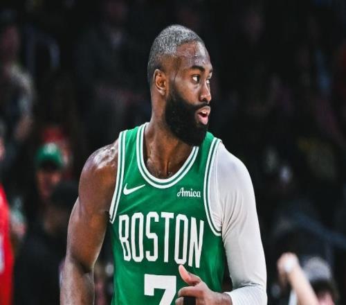 塔圖姆25+18+11布朗43分，阿德巴約低效兩雙，凱爾特人四殺熱火