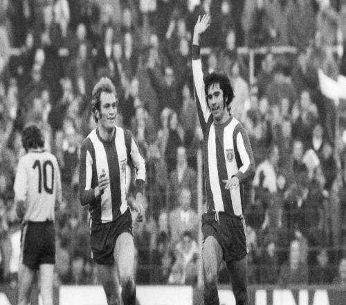 德甲單賽季進(jìn)球紀(jì)錄史拜仁本賽季有望“破紀(jì)錄三冠王”！