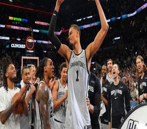 豪取10连胜，轰41+18创历史最佳！年仅22岁就明牌要拿MVP+总冠军