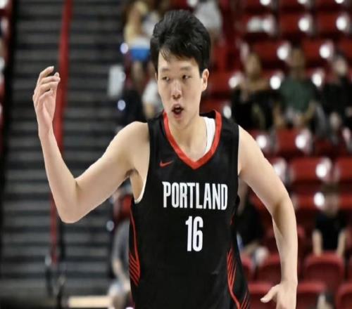 挑戰(zhàn)衛(wèi)冕冠軍，混音隊季后賽次輪將對陣斯托克頓國王