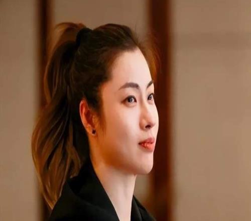 爆冷掀翻衛(wèi)冕冠軍！年輕主帥又美又能打，或取代宮魯鳴接手國(guó)家隊(duì)