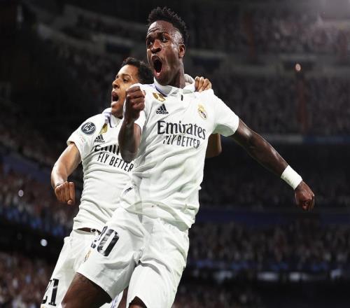 从维尼修斯到门迪半数主力球员身价腰斩！皇马的危机开始了