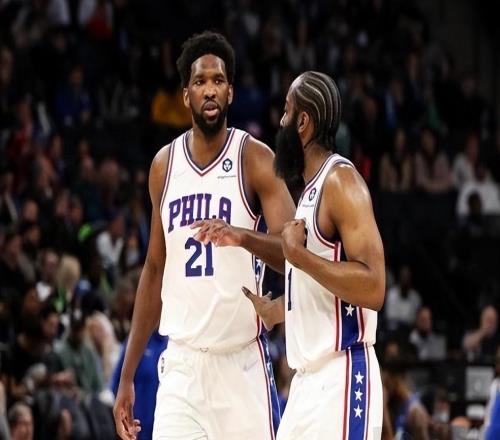 轟94+31+15！四巨頭爆錘黃蜂，哈登有麻煩了，騎士首輪遇到硬骨頭