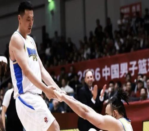 CBA焦點(diǎn)戰(zhàn)，北京6681浙江，賽后帶來三個(gè)壞消息，毫無奪冠氣質(zhì)，許利民指導(dǎo)真不適合北京