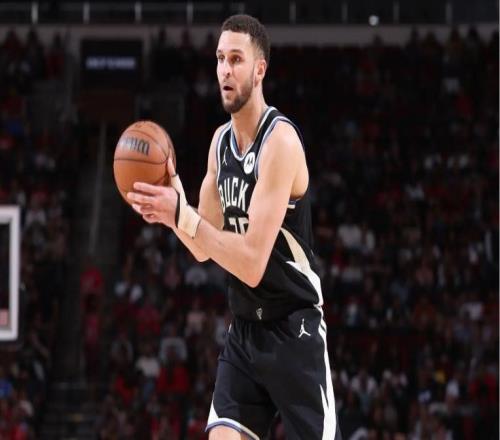 面對火箭打出生涯新高，雄鹿鋒線新星這下在NBA賽場站穩(wěn)腳跟了