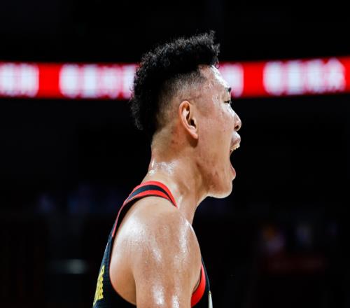 一場10994讓前6三隊高興壞了！上海基本鎖定榜一，廣東卻難受了