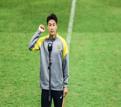 廖均?。哼@次回來，就是想幫廣州足球完成沖超，彌補(bǔ)當(dāng)年的遺憾