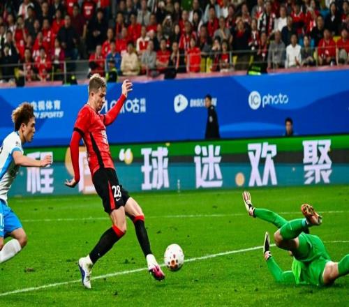 鄭智臉色鐵青！4輪丟11球中超墊底，媒體人：比邵佳一差太多